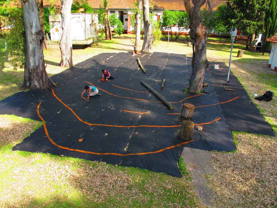 Huella, un laberinto de cactus, 2011-2015 Proyecto de Gabriela Vicente Irrazabal, Guido Leveratto y Natalia Jimena Pendás Sitio específico permanente, monumento vivo 400 m2 